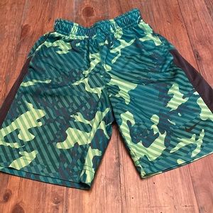 Nike dri-fit shorts size 5